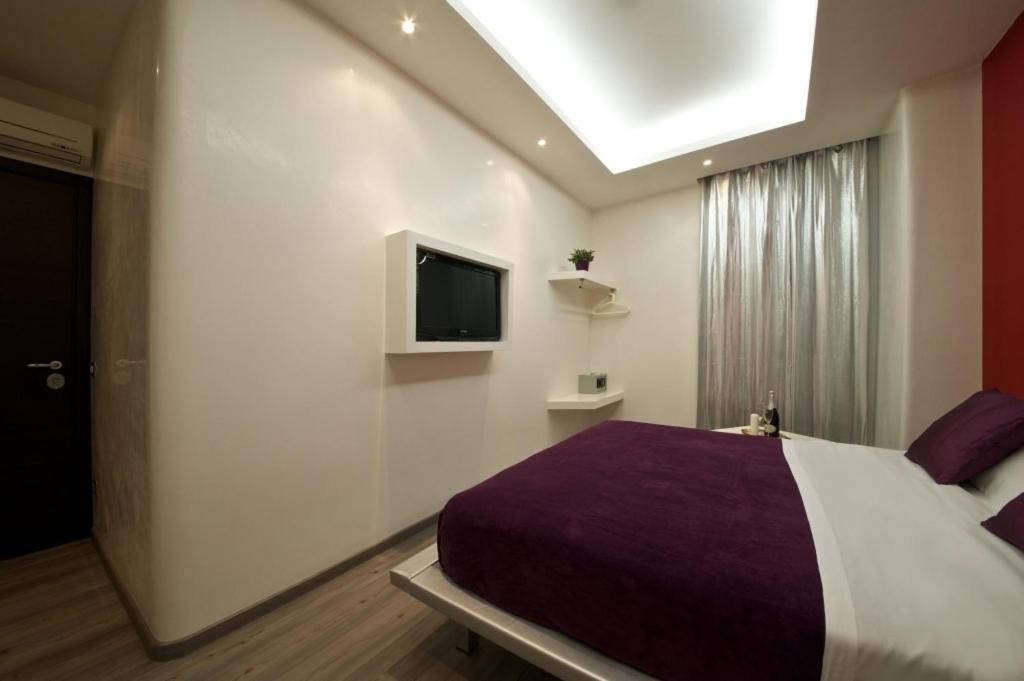 Roma Naif Rooms Pokoj fotografie